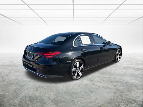 Used 2025 Mercedes-Benz C 300 Sedan image 4