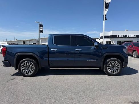 Used 2023 GMC Sierra 1500 Denali Ultimate AWD/4WD image 4