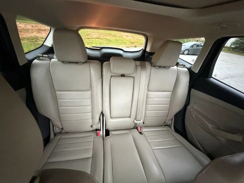 Used 2014 Ford Escape Titanium w/ Equipment Group 401A FWD image 19