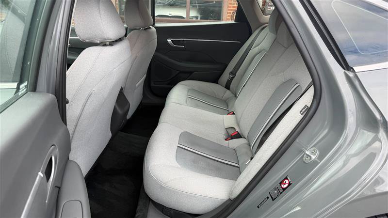 Used 2020 Hyundai Sonata SE w/ Cargo Package FWD image 16