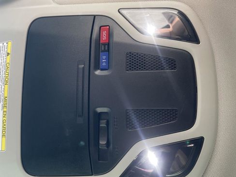 Used 2020 Subaru Outback Premium image 40