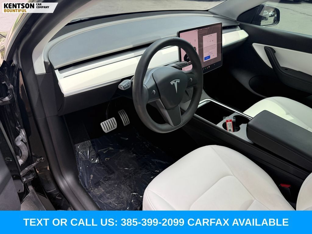 Used 2022 Tesla Model Y Performance AWD/4WD image 25