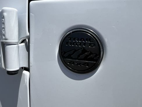Used 2025 Jeep Wrangler Unlimited Sport AWD/4WD image 29