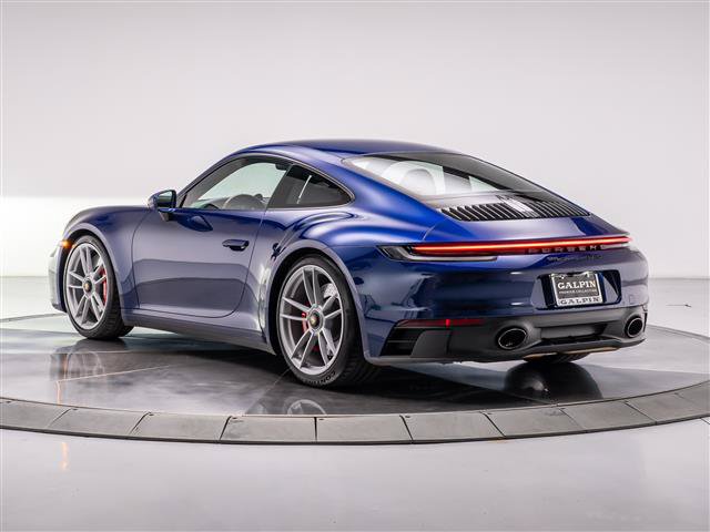 Used 2022 Porsche 911 Carrera GTS RWD image 3