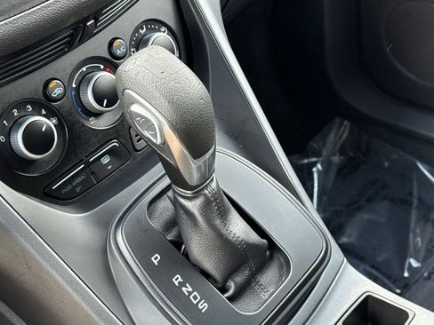 Used 2014 Ford Escape S FWD image 21