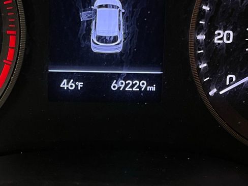 Used 2019 Hyundai Tucson SE image 19