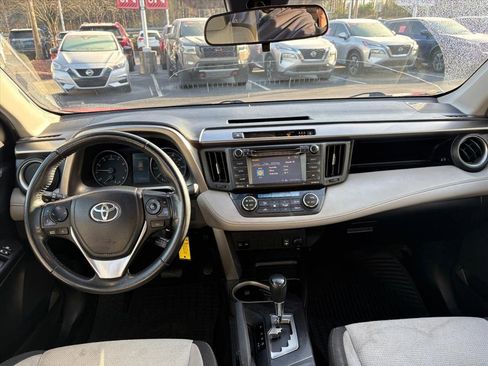 Used 2017 Toyota RAV4 XLE image 7