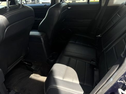 Used 2016 Jeep Patriot High Altitude FWD image 18