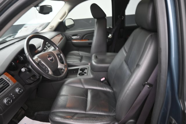 Used 2008 GMC Sierra 1500 SLT w/ SLT Preferred Package AWD/4WD image 10