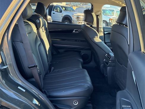 Used 2025 Genesis GV80 2.5T Standard image 18