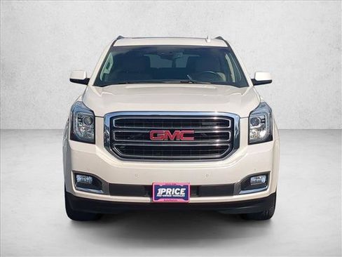 Used 2015 GMC Yukon XL SLT w/ Open Road Package RWD image 2