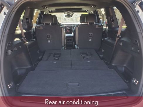 Used 2024 Jeep Grand Cherokee L Altitude AWD/4WD image 9