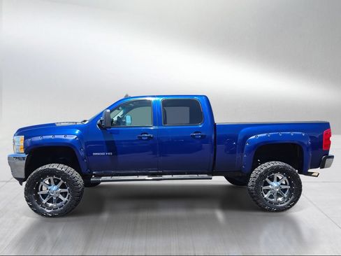 Used 2013 Chevrolet Silverado 3500 LTZ AWD/4WD image 3