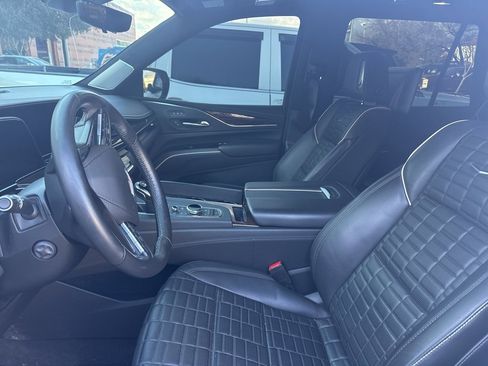 Certified 2023 Cadillac Escalade Sport Platinum w/ LPO, ONYX Package image 6