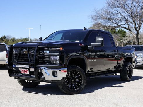 Used 2024 Chevrolet Silverado 2500 LT w/ All Star Edition image 2