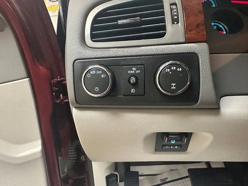 Used 2013 Chevrolet Silverado 2500 LTZ w/ LTZ Plus Package AWD/4WD image 15