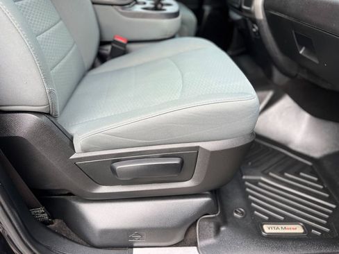 Used 2018 RAM 1500 Express w/ Express Value Package image 22