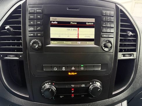 Used 2019 Mercedes-Benz Metris w/ Driver Comfort Package image 33