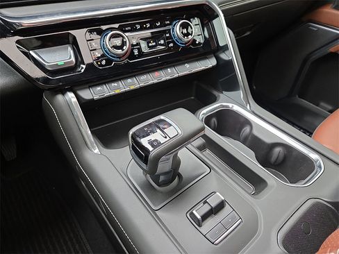 Used 2025 GMC Sierra 1500 Denali Ultimate image 26