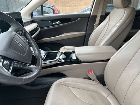 Certified 2023 Lincoln Nautilus Reserve AWD/4WD image 7