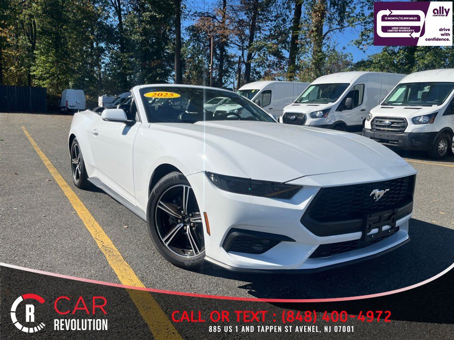 Used 2025 Ford Mustang Premium RWD image 9