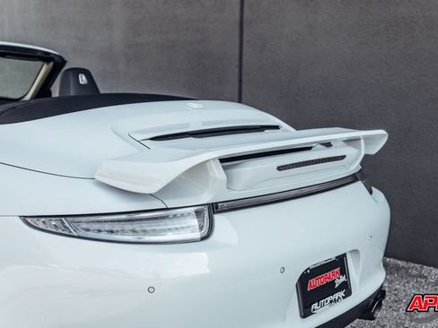 Used 2015 Porsche 911 Carrera 4S AWD/4WD image 28