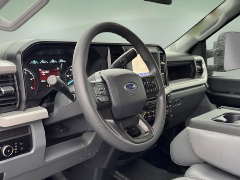 Used 2025 Ford F350 XL w/ XL Driver Assist Package image 19