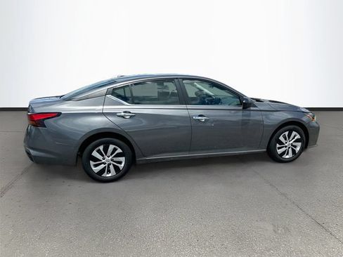 Certified 2025 Nissan Altima 2.5 S FWD image 24