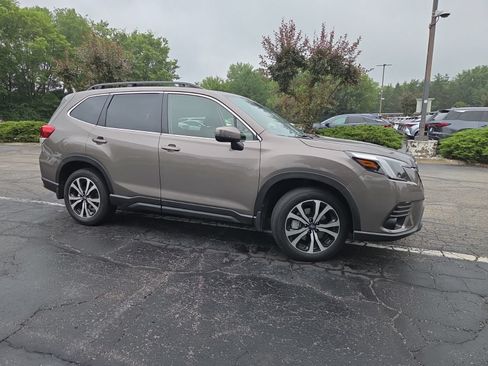 Certified 2023 Subaru Forester Limited AWD/4WD image 2