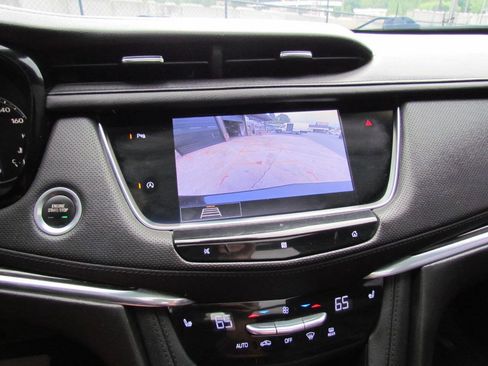 Used 2020 Cadillac XT5 Premium Luxury FWD image 21