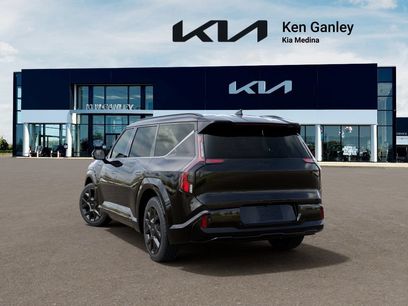 New 2026 Kia EV9 Land