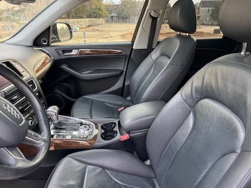 Used 2016 Audi Q5 2.0T Premium Plus w/ Technology Package image 28