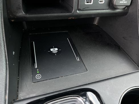 Used 2024 Honda Pilot TrailSport image 27