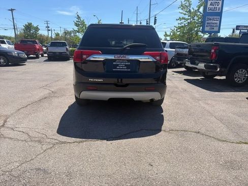 Used 2018 GMC Acadia SLE w/ LPO, Floor Liner Package FWD image 4