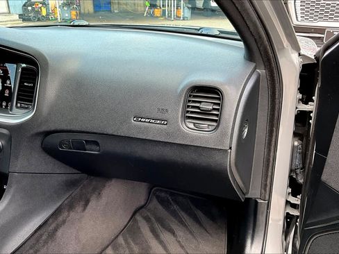 Used 2017 Dodge Charger SXT w/ Blacktop Package image 19