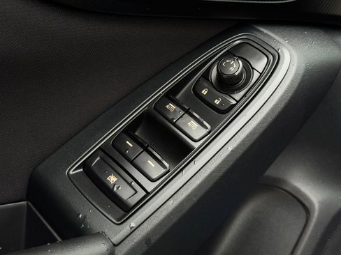 Used 2018 Subaru Impreza 2.0i Premium w/ Eyesight & BSD & Rcta image 12