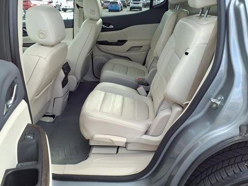 Used 2023 GMC Acadia Denali w/ Denali Ultimate Package image 28