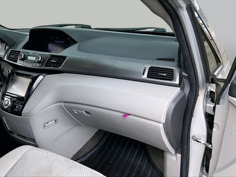 Used 2014 Honda Odyssey EX image 18