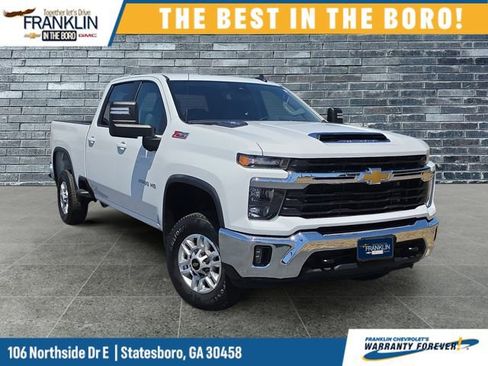 Used 2024 Chevrolet Silverado 2500 LT w/ Convenience Package AWD/4WD image 8