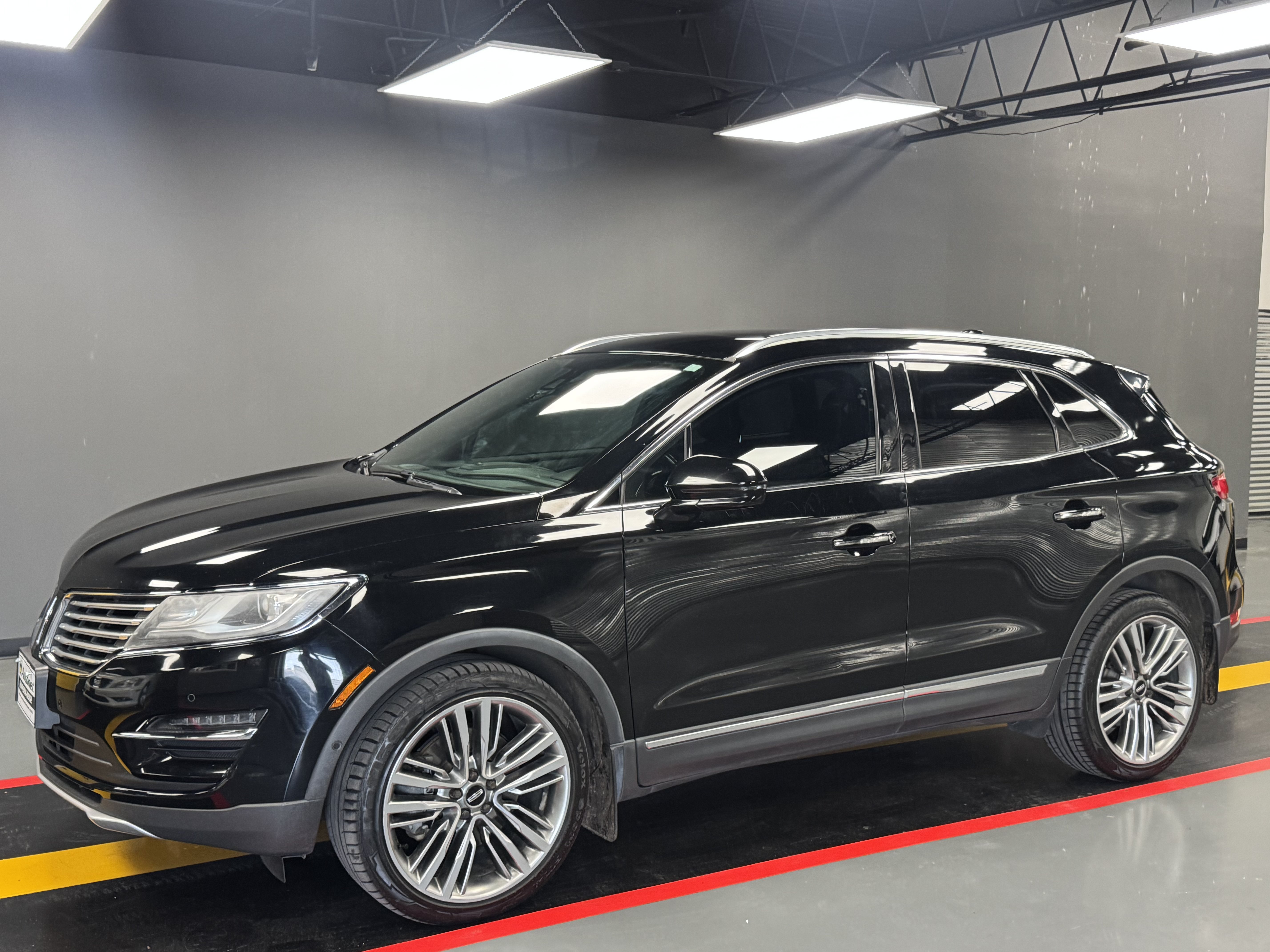 Used 2016 Lincoln MKC Reserve AWD/4WD image 2