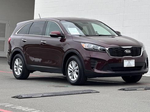 Used 2020 Kia Sorento LX FWD image 6