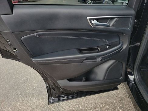 Used 2017 Ford Edge Titanium w/ Equipment Group 302A image 11