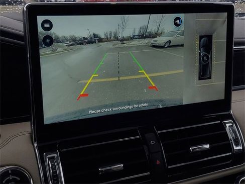 Used 2022 Lincoln Navigator Reserve image 22