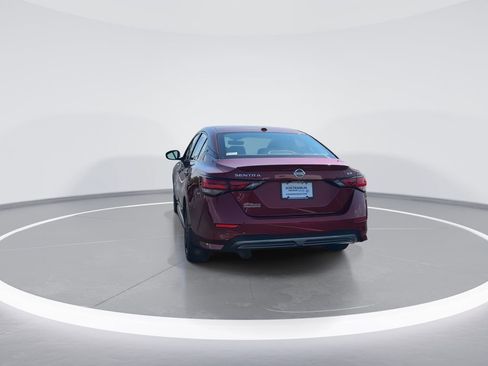 Used 2023 Nissan Sentra SR w/ Electronics Package FWD image 7