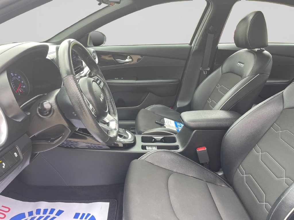 Used 2023 Kia Forte GT-Line w/ GT-Line Premium Package FWD image 21