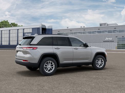 New 2026 Jeep Grand Cherokee Laredo X AWD/4WD image 2