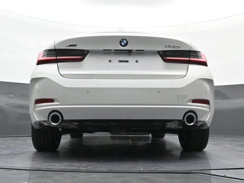 New 2026 BMW 330i xDrive Sedan w/ Premium Package AWD/4WD image 27