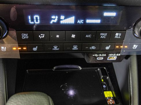 Used 2026 Subaru Outback Wilderness AWD/4WD image 13