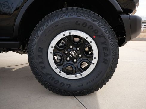 New 2025 Ford Bronco Badlands image 10