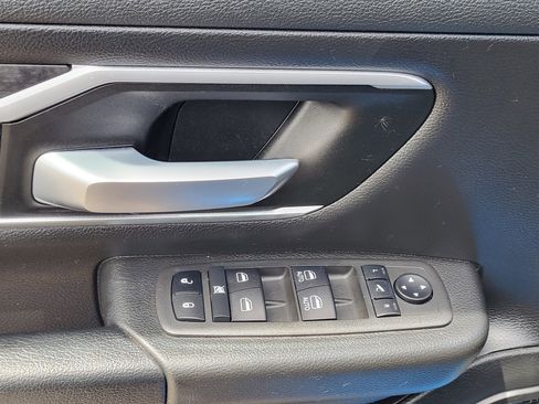 Used 2022 RAM 1500 Big Horn AWD/4WD image 14